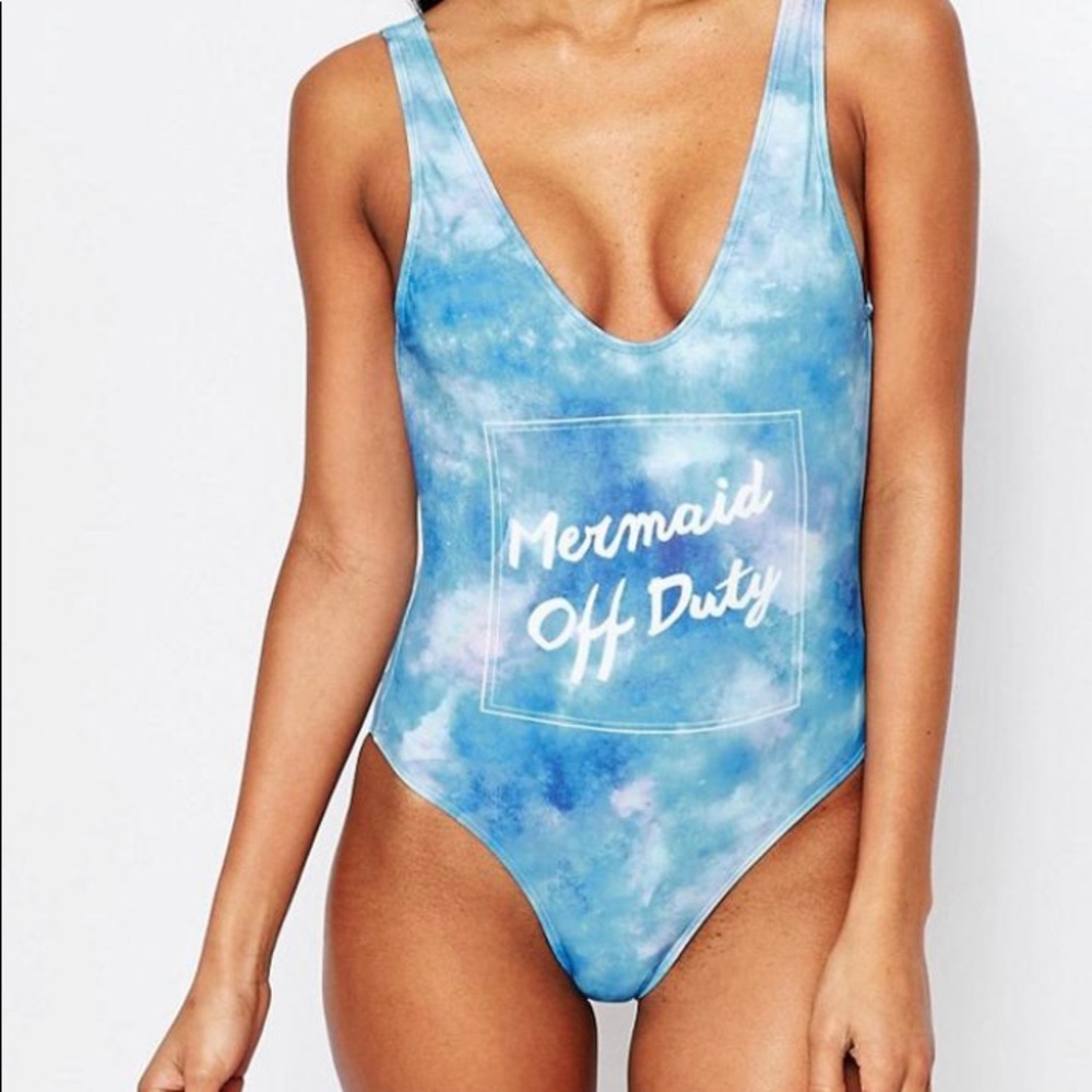 One piece bathing suite